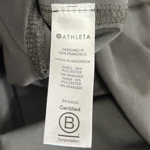 Athleta Expedition Zip Front Skort in Herb Olive - Size 6 - Picture 8 of 9